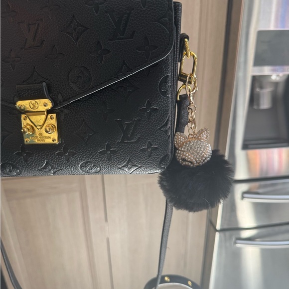 Fox Keychain Bag Charm-Black Pom Pom - Picture 3 of 3